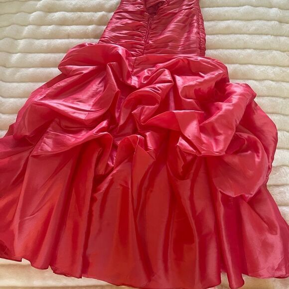 Night Moves strapless Flamingo Corset Ball Gown lace up back ruffle bottom SZ4 - Picture 3 of 11